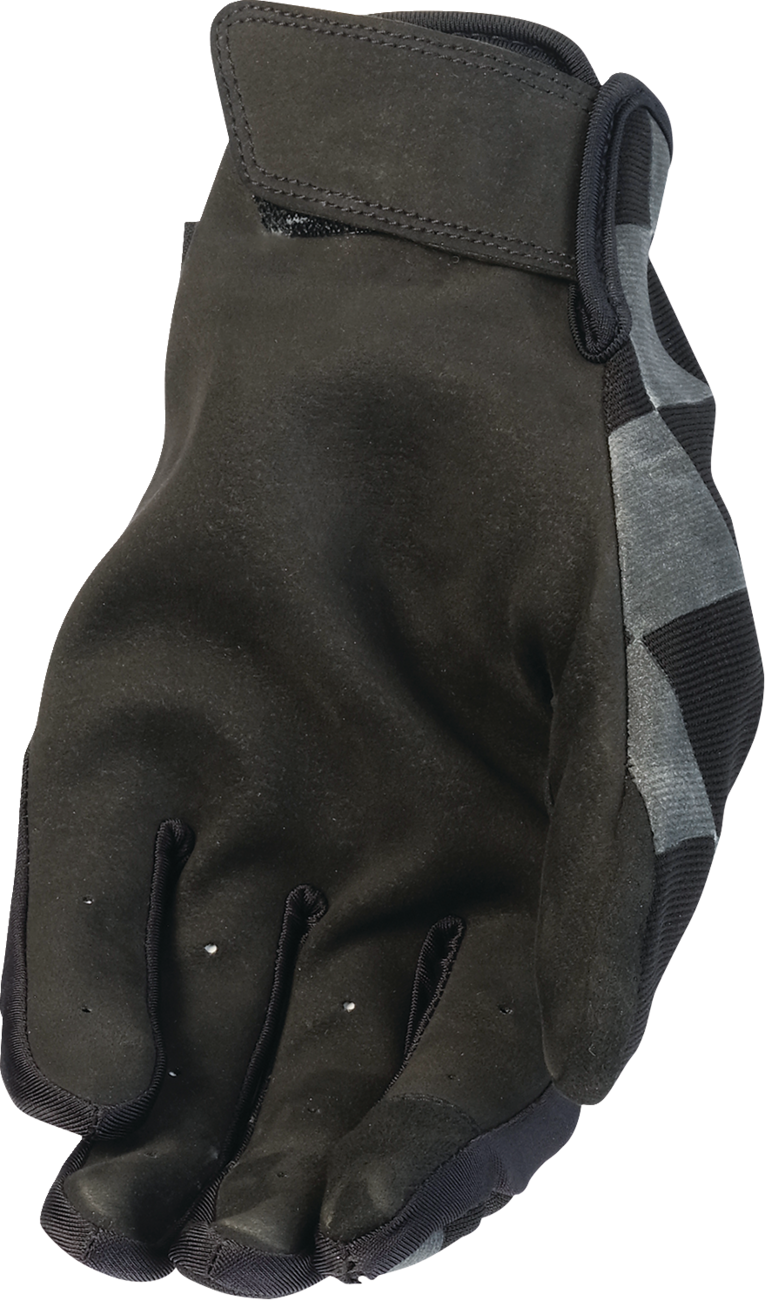 33015147_1.png