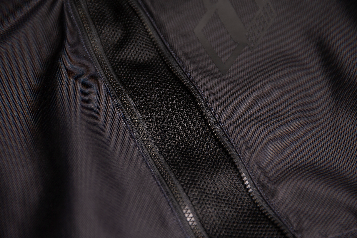 28205493_7.png